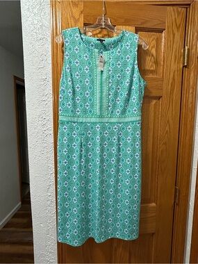 Talbots Effortless Green, Light Blue and Navy Printed Shift Dress with Crew Neck